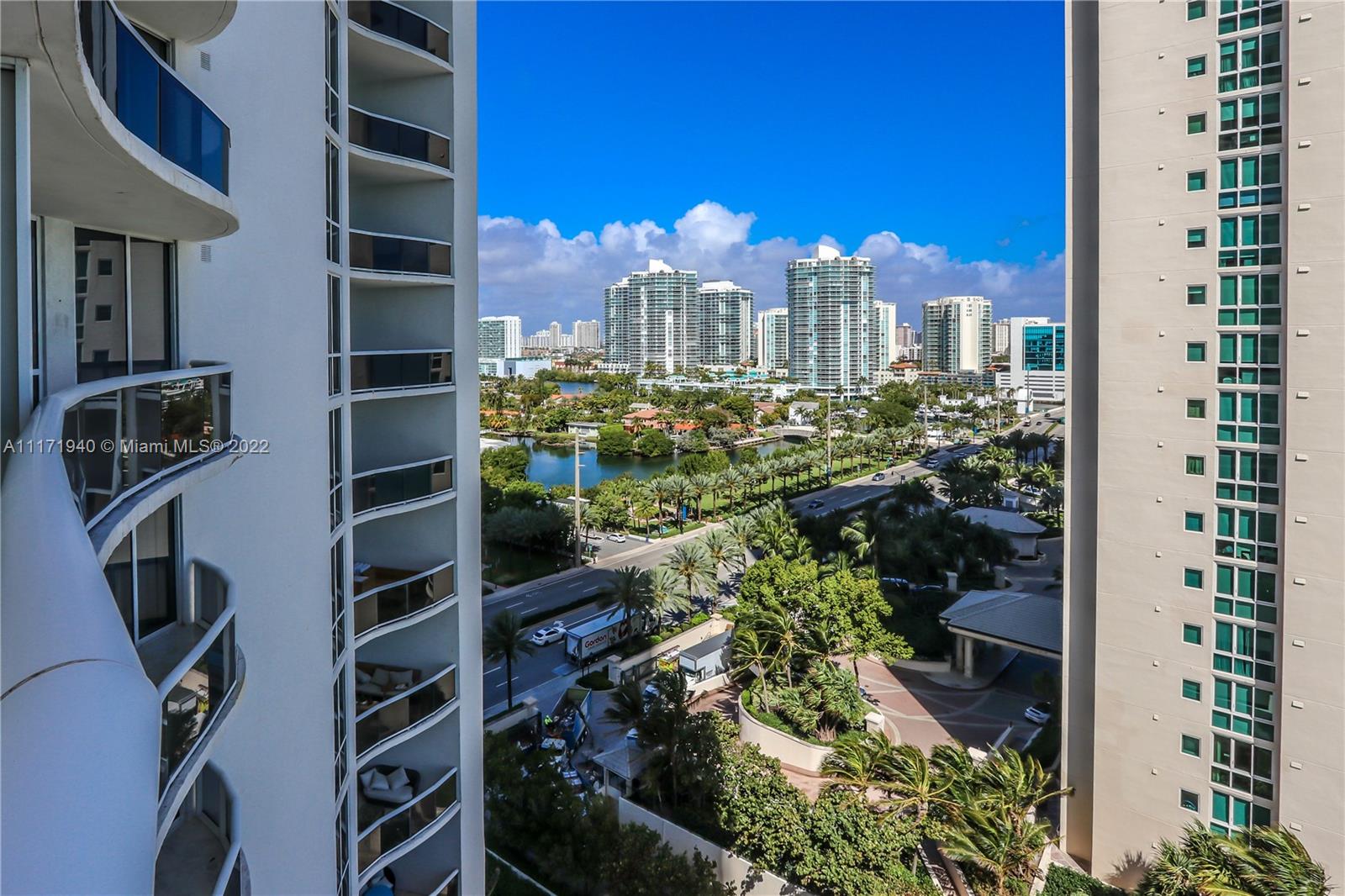 TDR TOWER I CONDO - Residential Lease