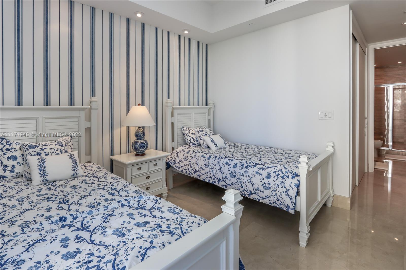 TDR TOWER I CONDO - Residential Lease