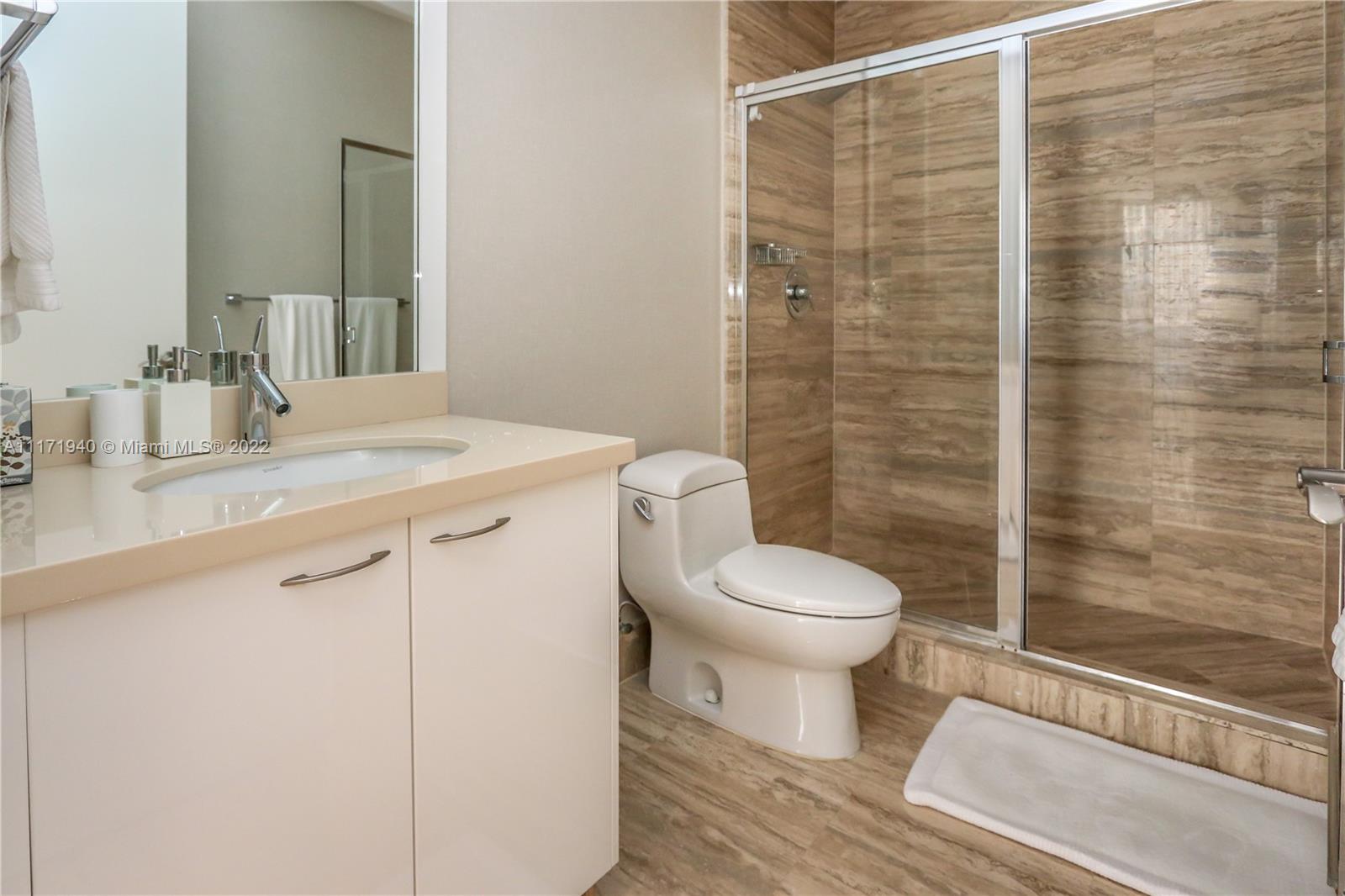 TDR TOWER I CONDO - Residential Lease