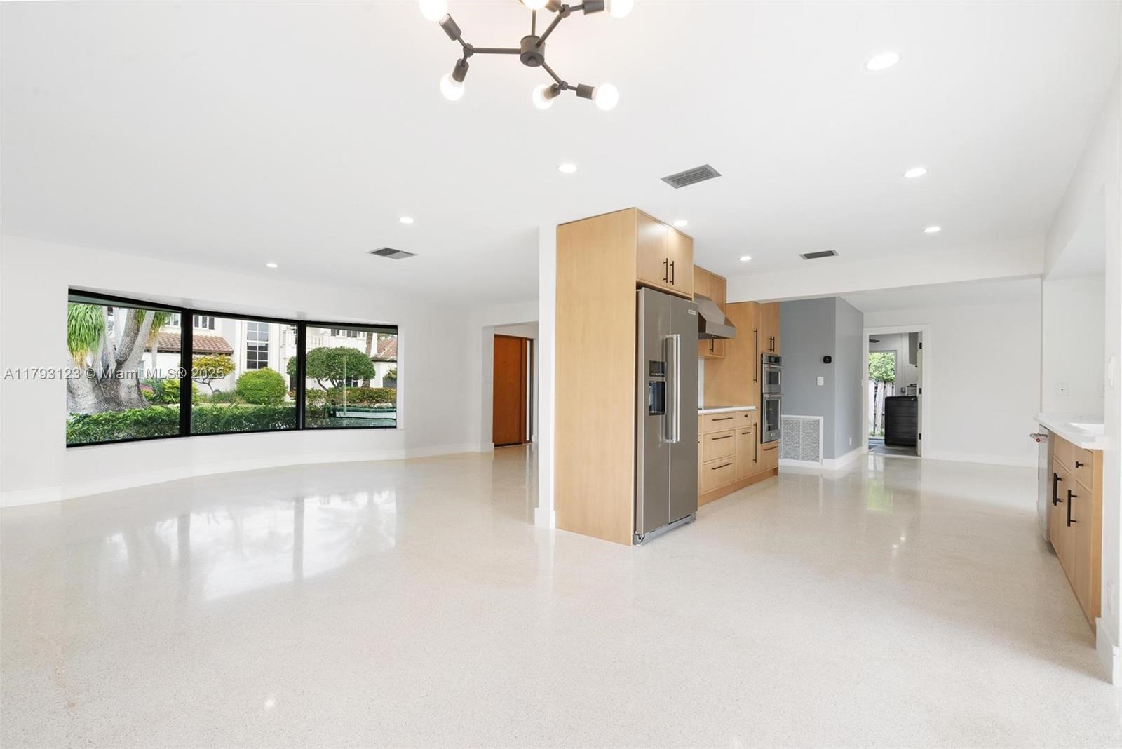 LIGHTHOUSE POINT 6TH SEC - Residential