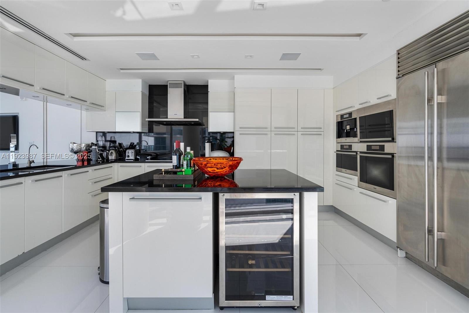 JADE OCEAN CONDO - Residential