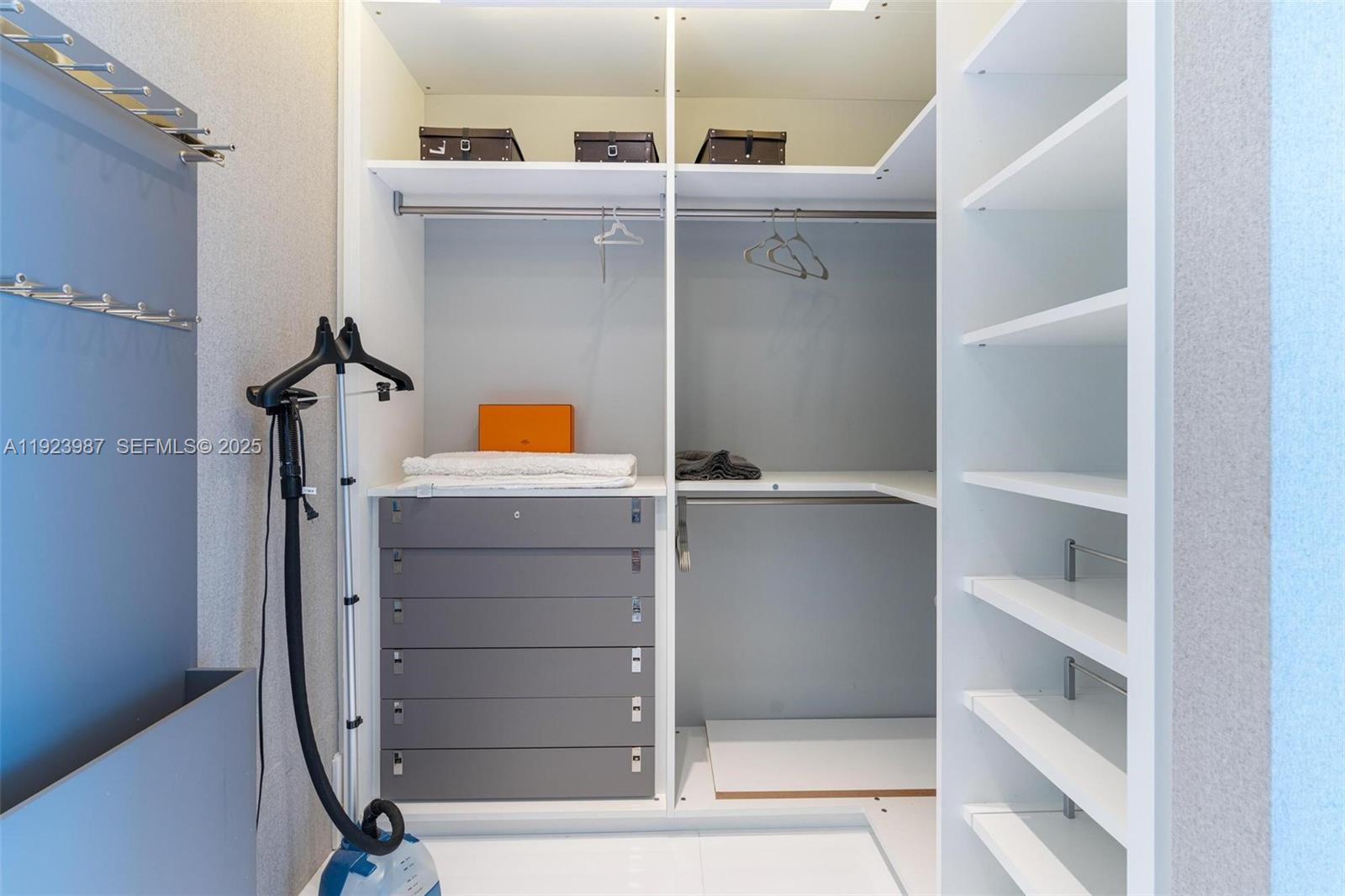 JADE OCEAN CONDO - Residential