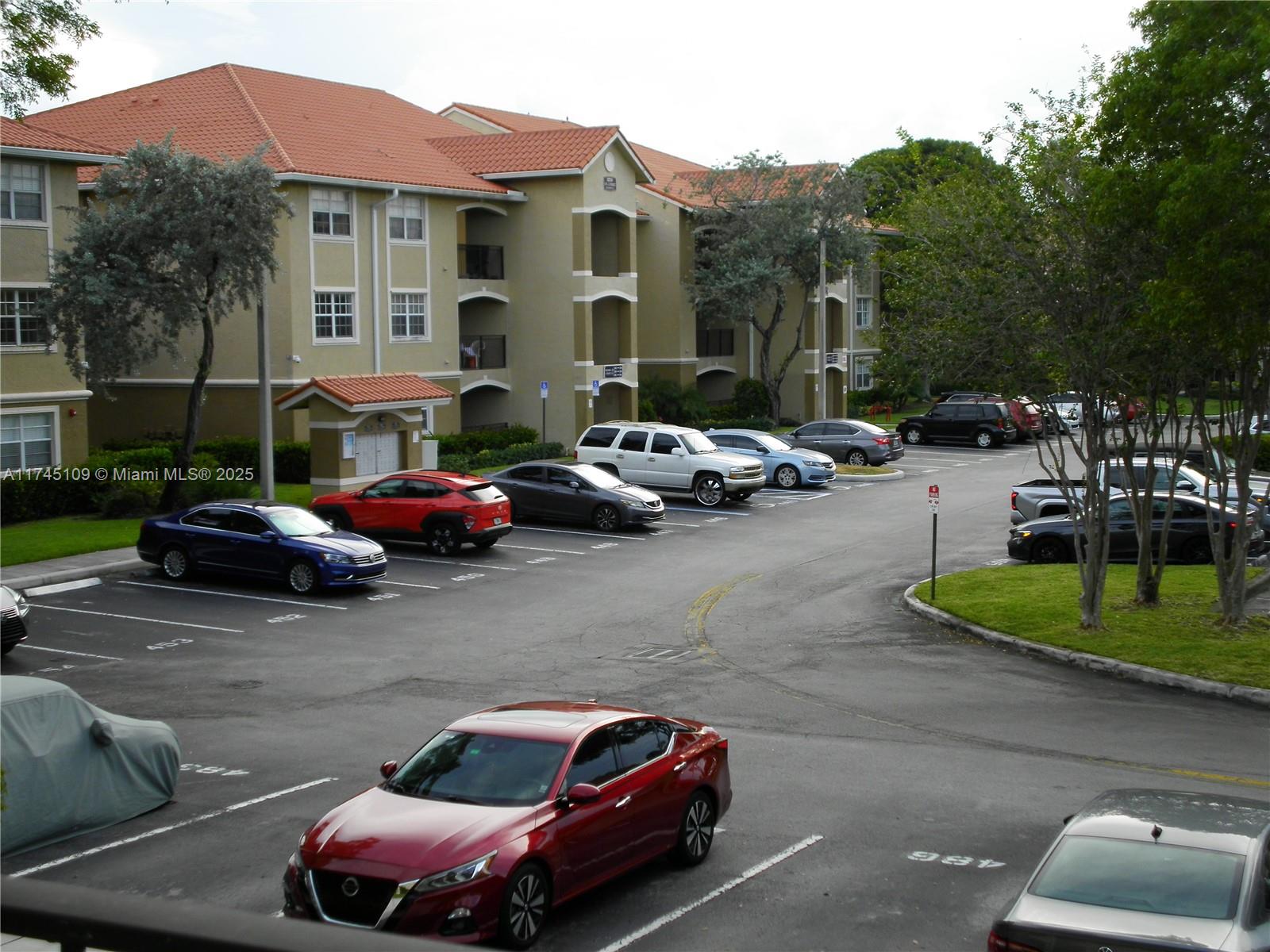 MARQUESA CONDO - Residential