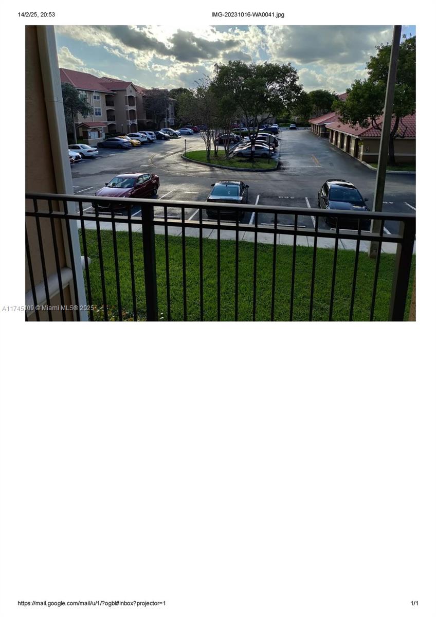 Property for Sale at 215 Sw 117th Ter 14205, Pembroke Pines, Miami-Dade County, Florida - Bedrooms: 2 
Bathrooms: 2  - $330,000