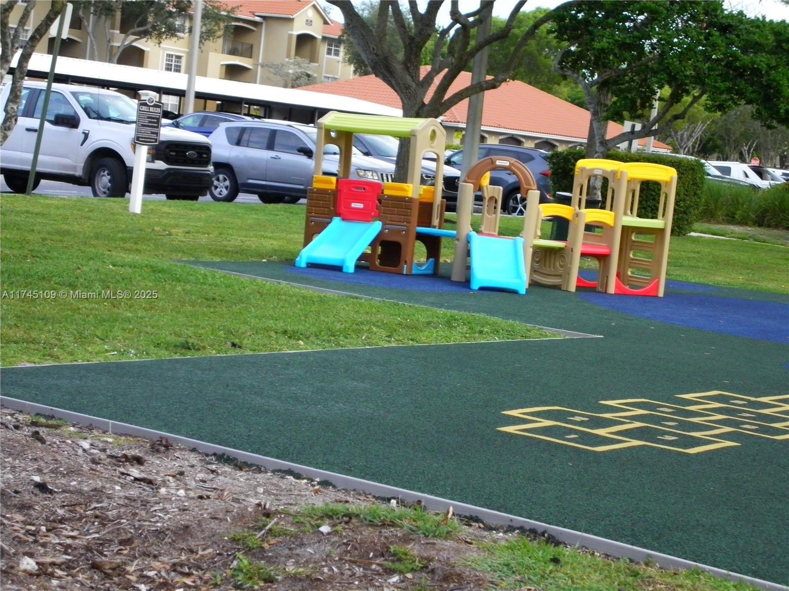 MARQUESA CONDO - Residential