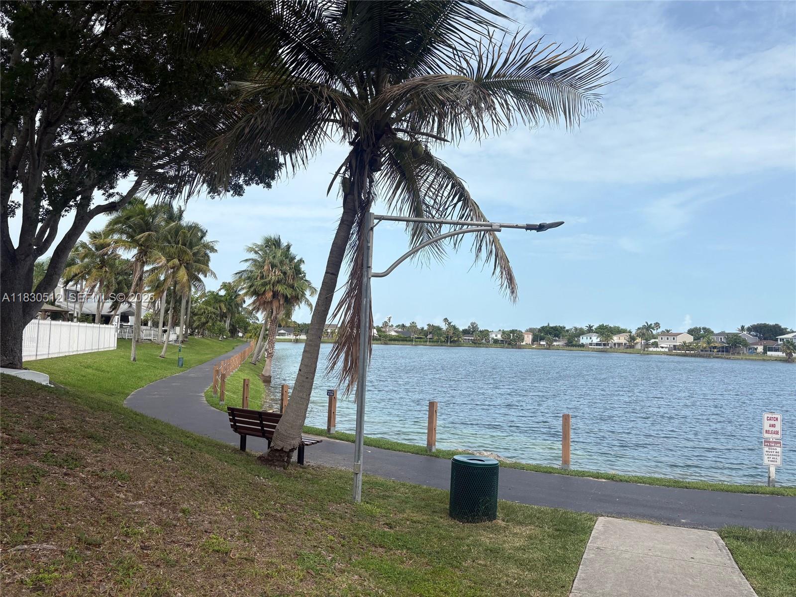 LAKES BY THE BAY SEC 6 - Residential