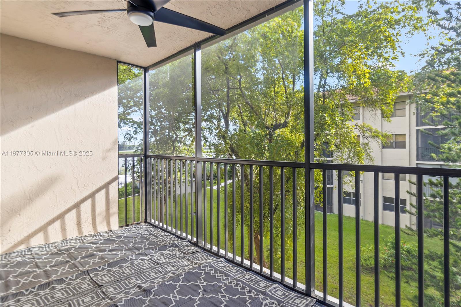 SUMMERTREE VILG CALIF CL - Residential