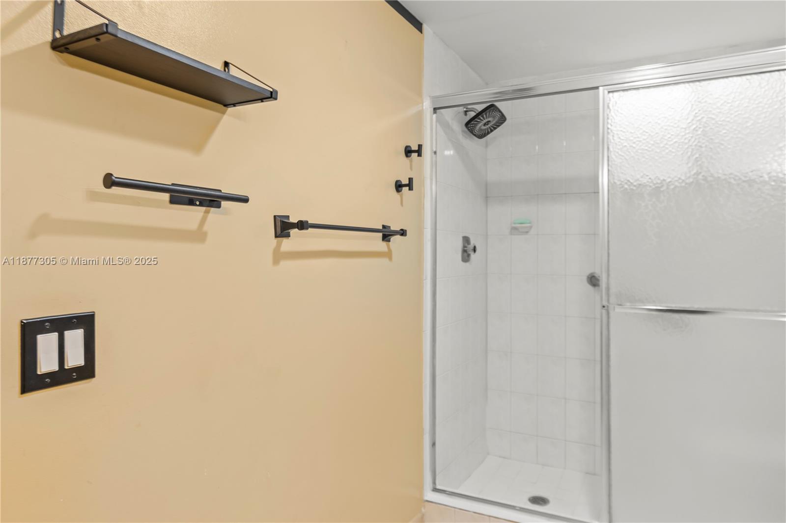 SUMMERTREE VILG CALIF CL - Residential