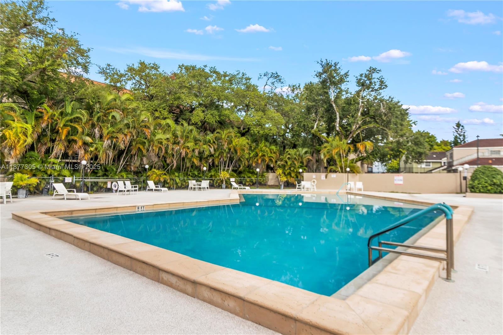 SUMMERTREE VILG CALIF CL - Residential