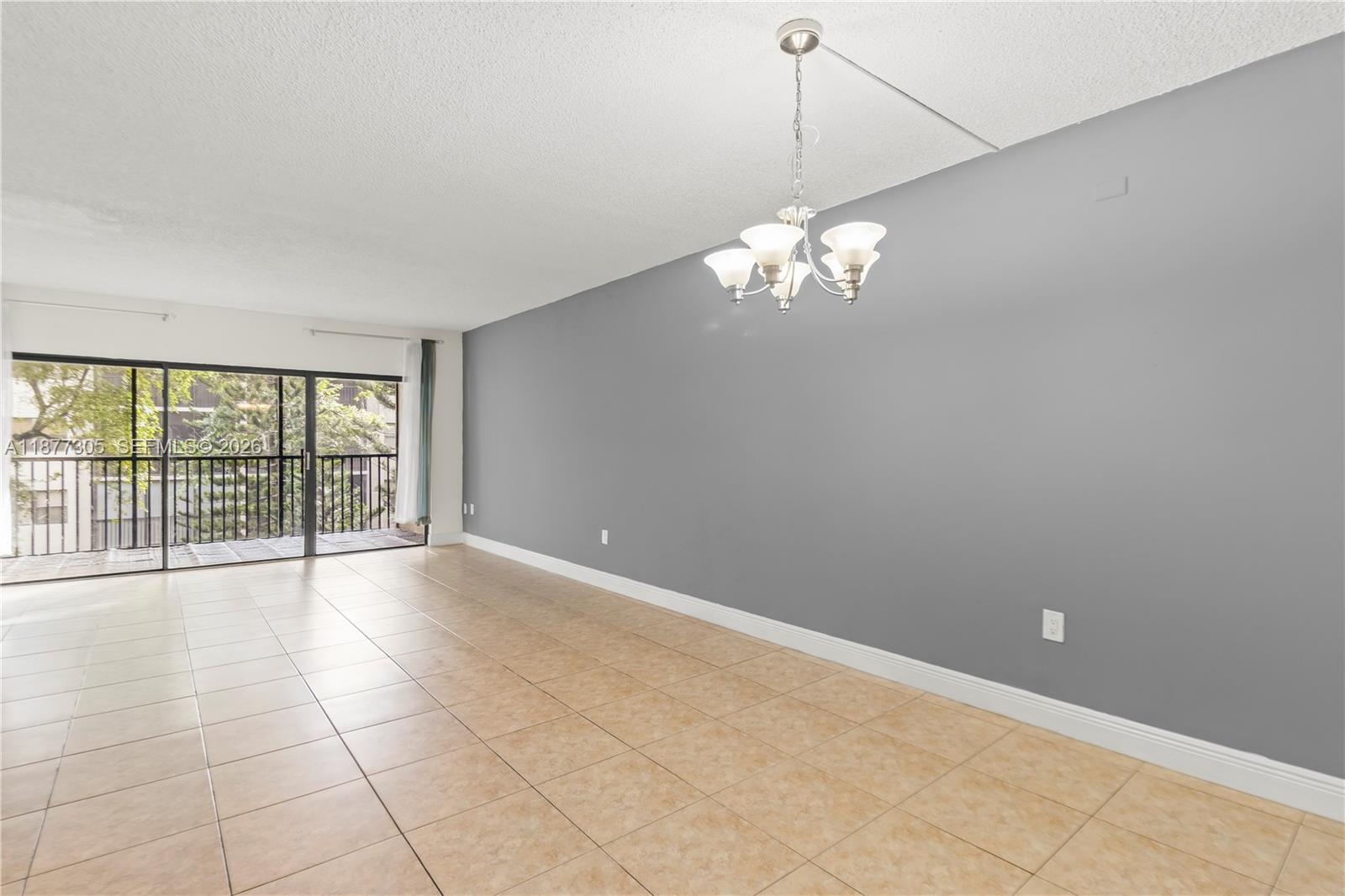 SUMMERTREE VILG CALIF CL - Residential
