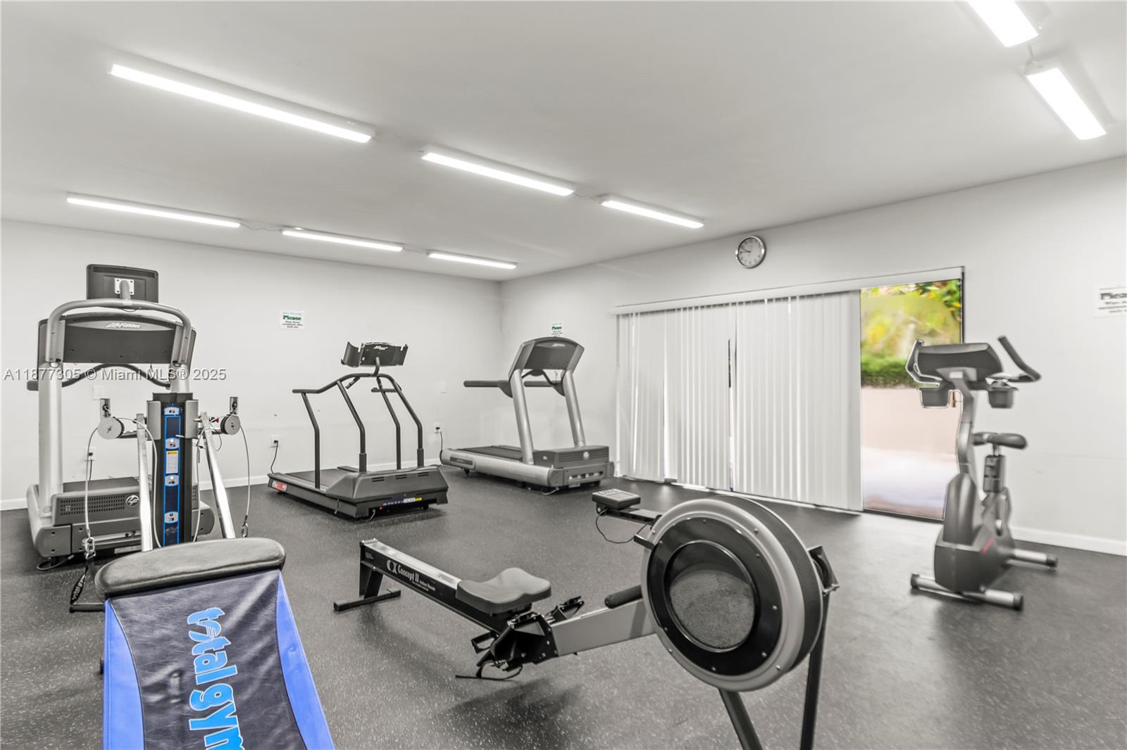 SUMMERTREE VILG CALIF CL - Residential