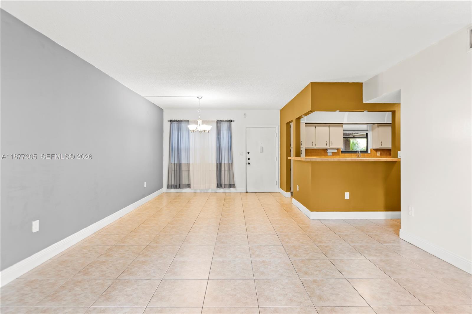 SUMMERTREE VILG CALIF CL - Residential