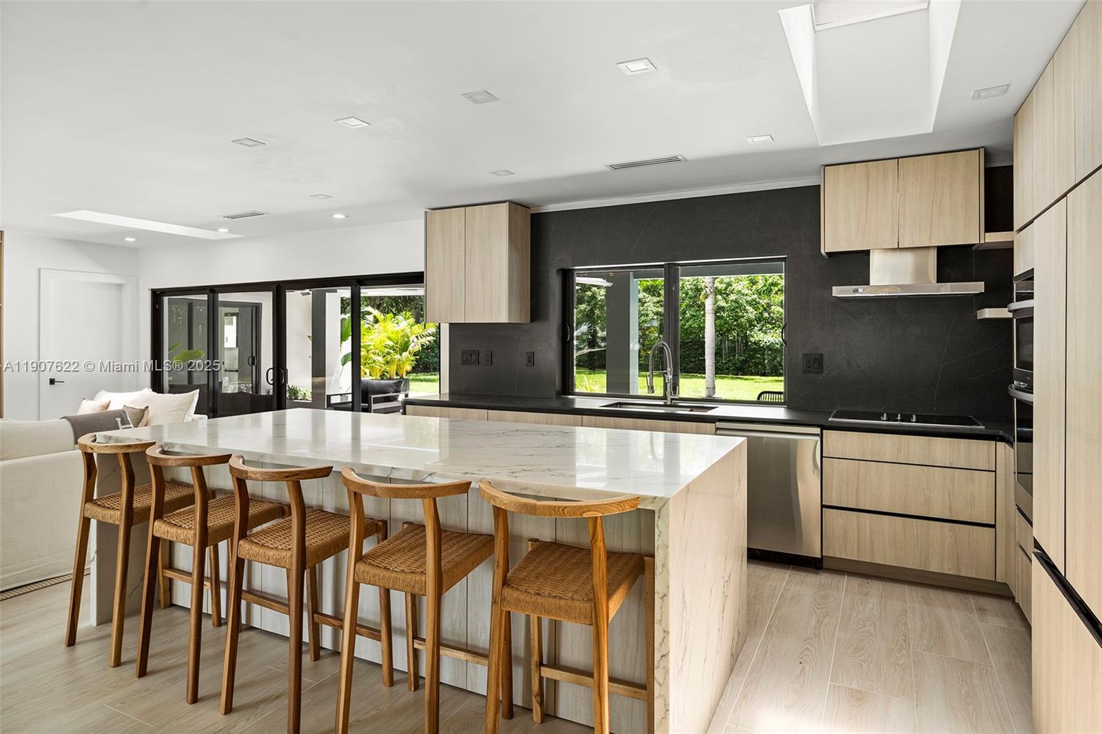 OLD CUTLER ESTATES SEC 3 - Residential Lease