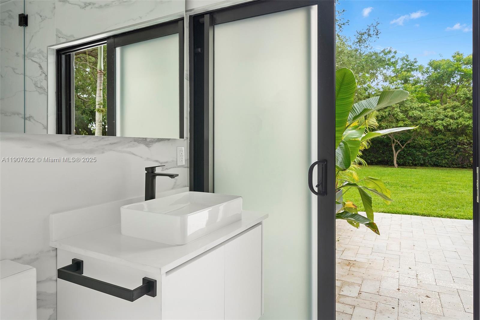 OLD CUTLER ESTATES SEC 3 - Residential Lease