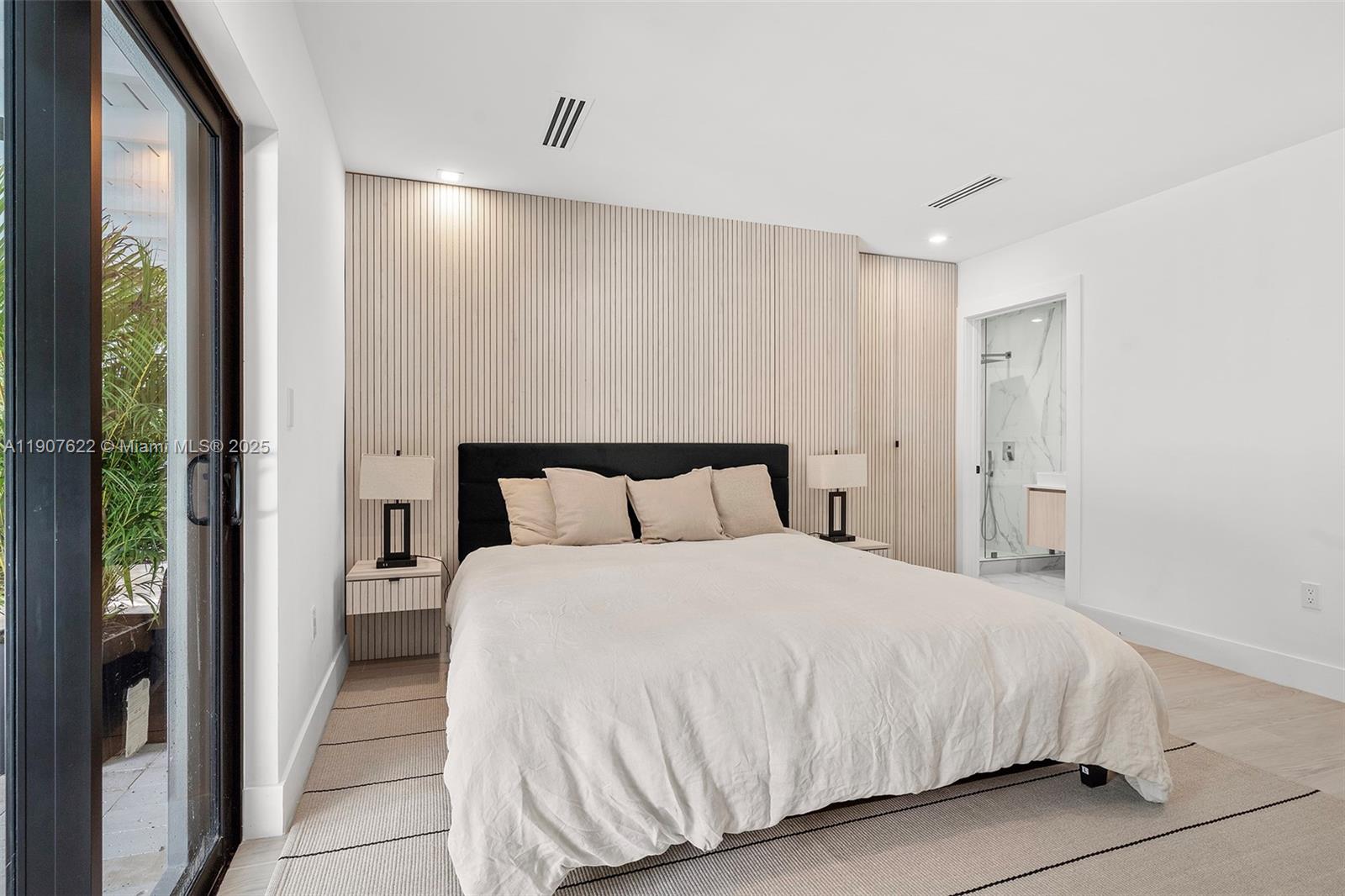 OLD CUTLER ESTATES SEC 3 - Residential Lease