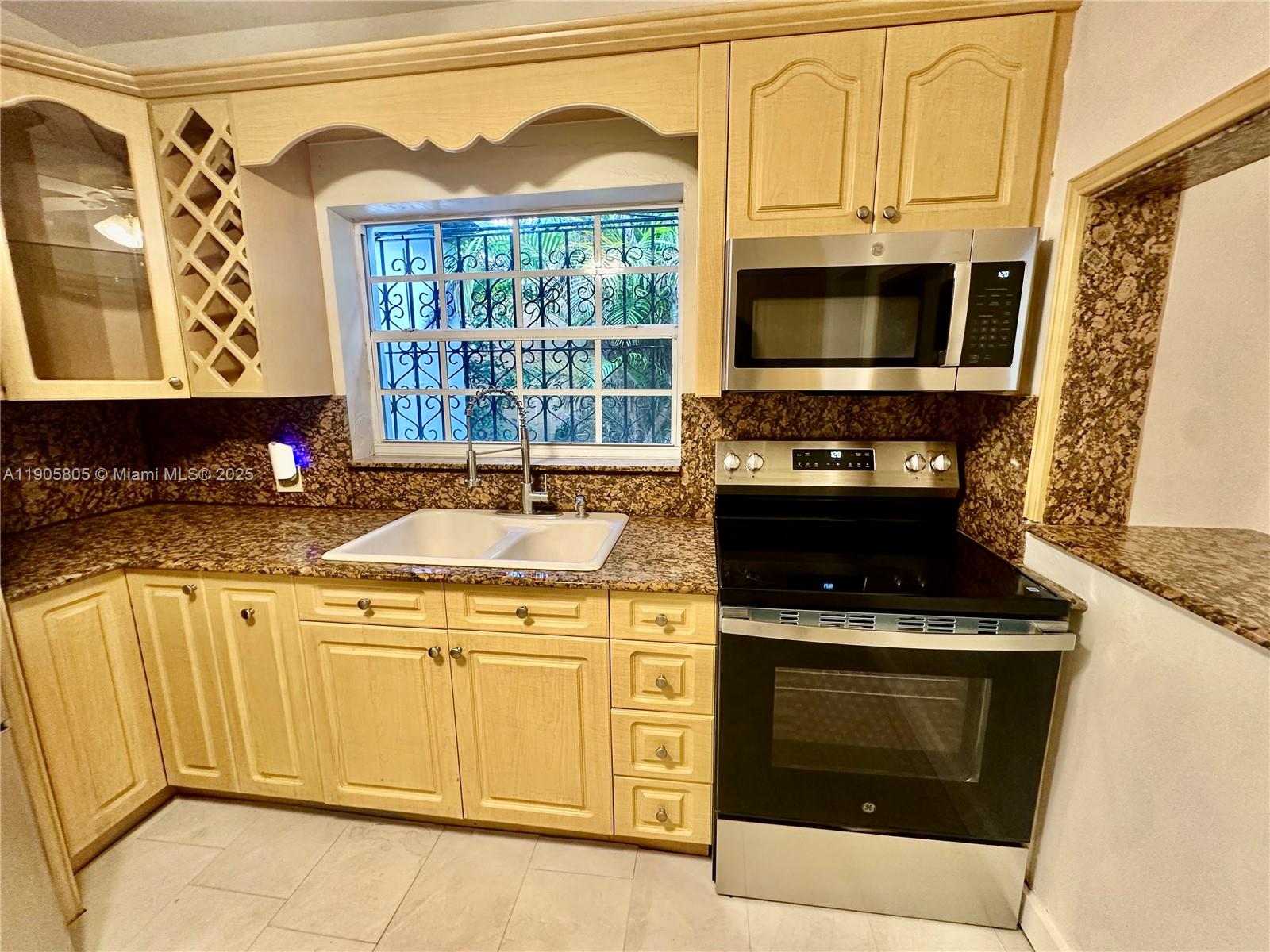 THIRD WESTMORELAND ADDN - Residential Lease