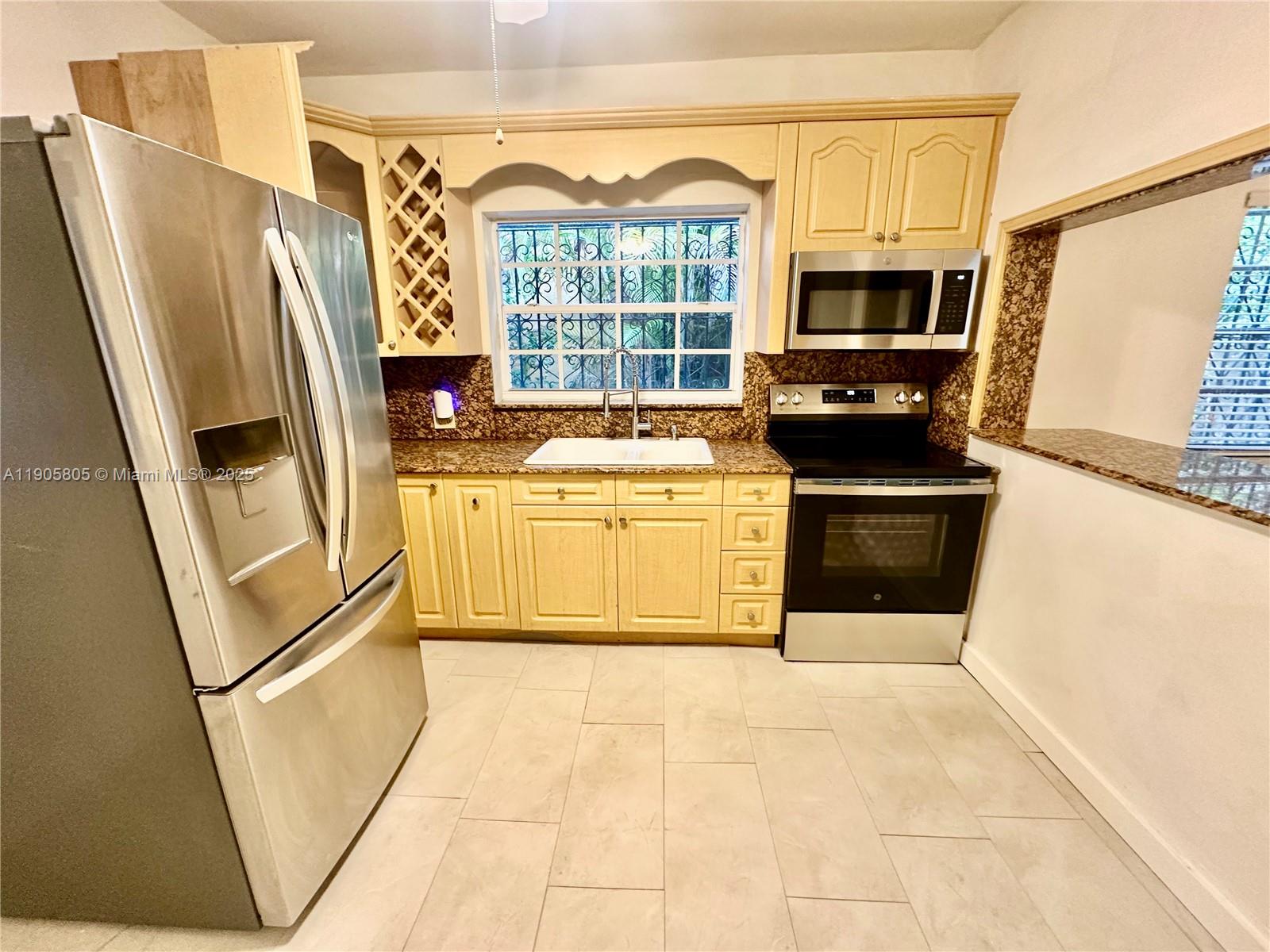 THIRD WESTMORELAND ADDN - Residential Lease