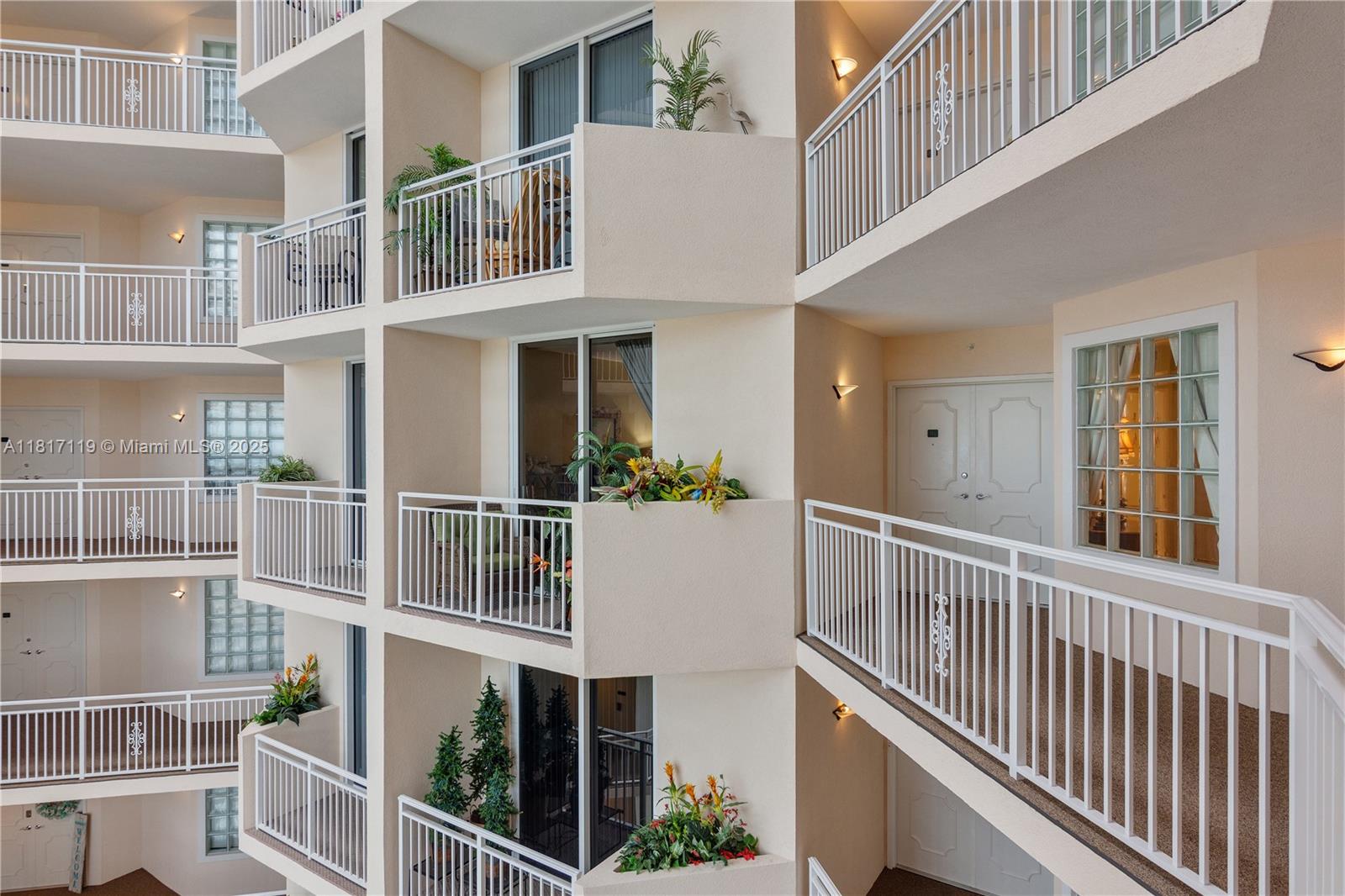 THE ATRIUM ON THE OCEAN I - Residential