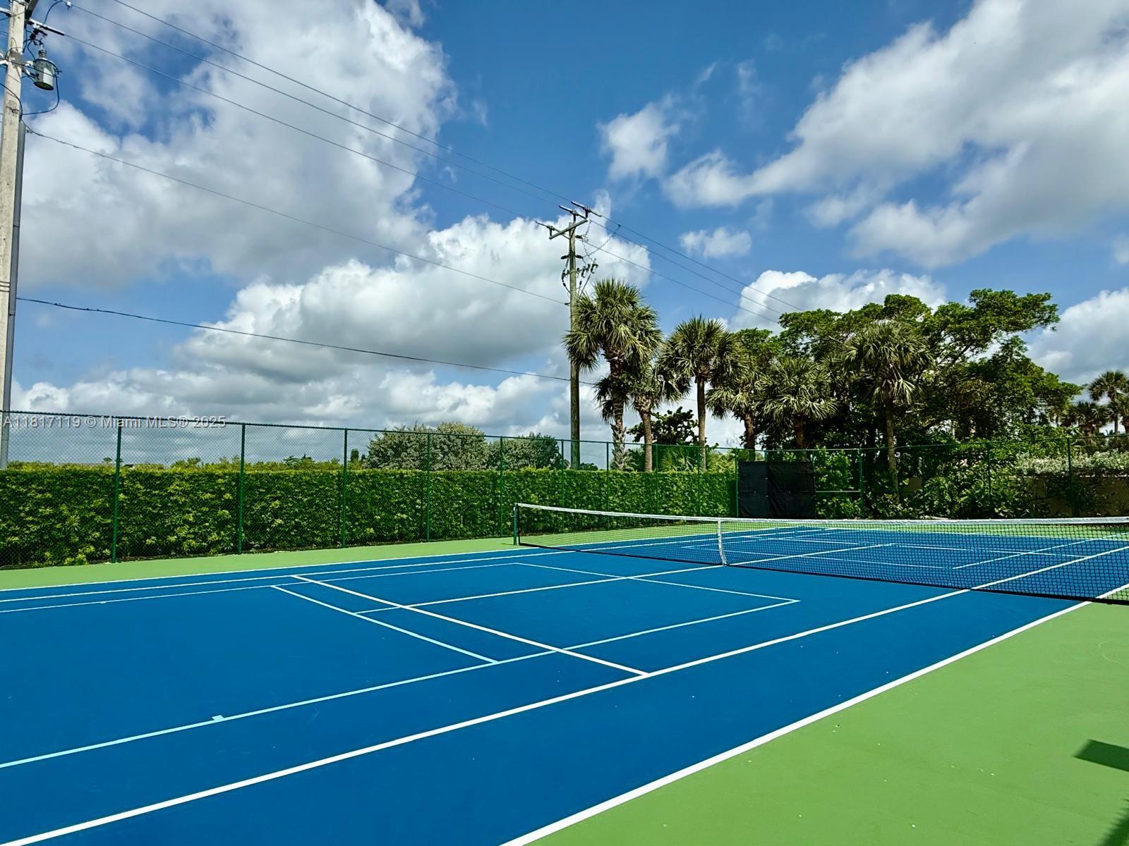 THE ATRIUM ON THE OCEAN I - Residential