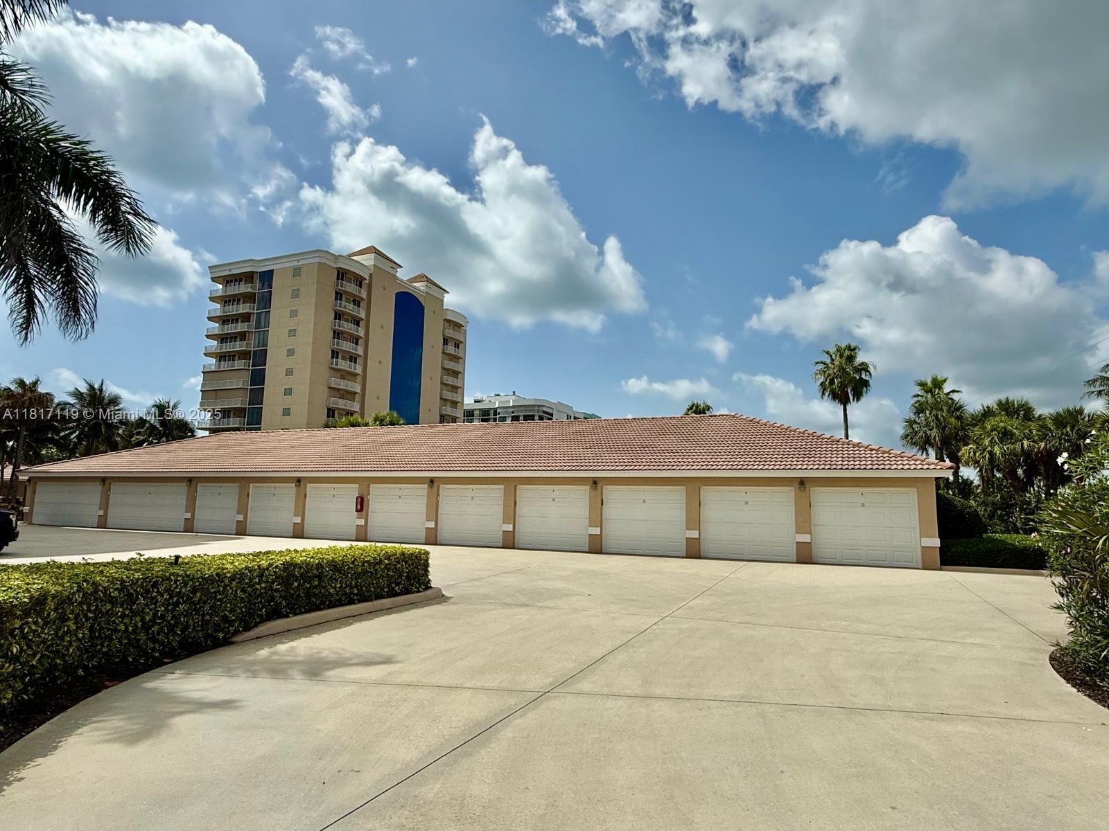 THE ATRIUM ON THE OCEAN I - Residential
