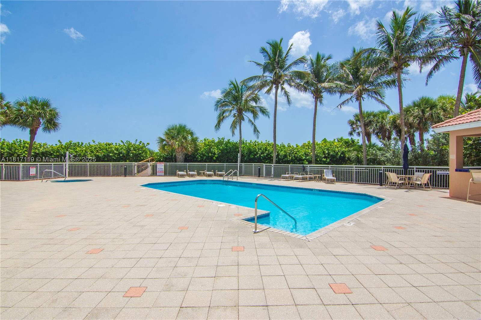 THE ATRIUM ON THE OCEAN I - Residential