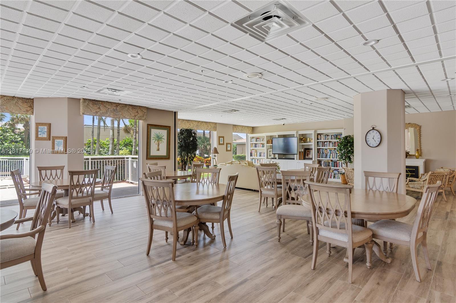 THE ATRIUM ON THE OCEAN I - Residential