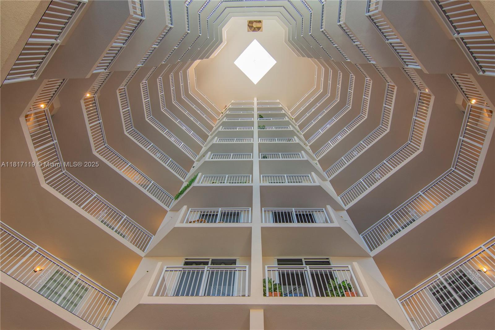 THE ATRIUM ON THE OCEAN I - Residential