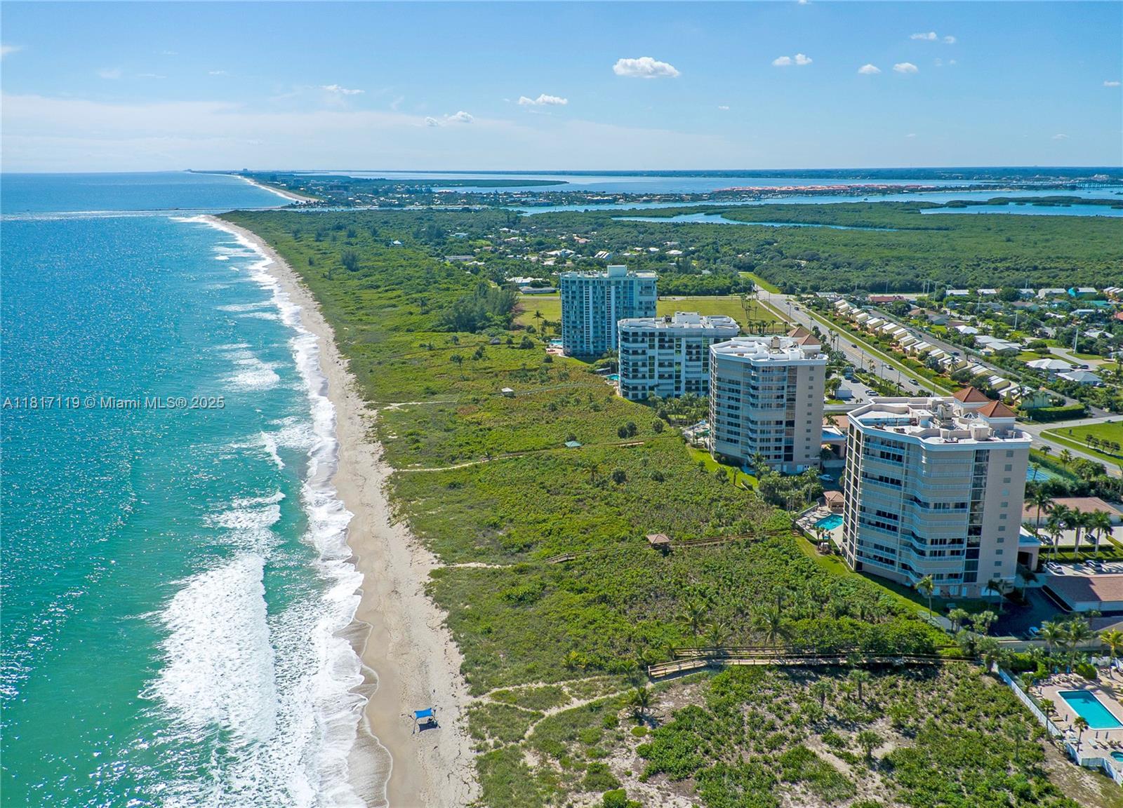 3000 N Highway A1a 7C, Fort Pierce, FL, 34949/$849,900 1 3000 N Highway A1a 7C