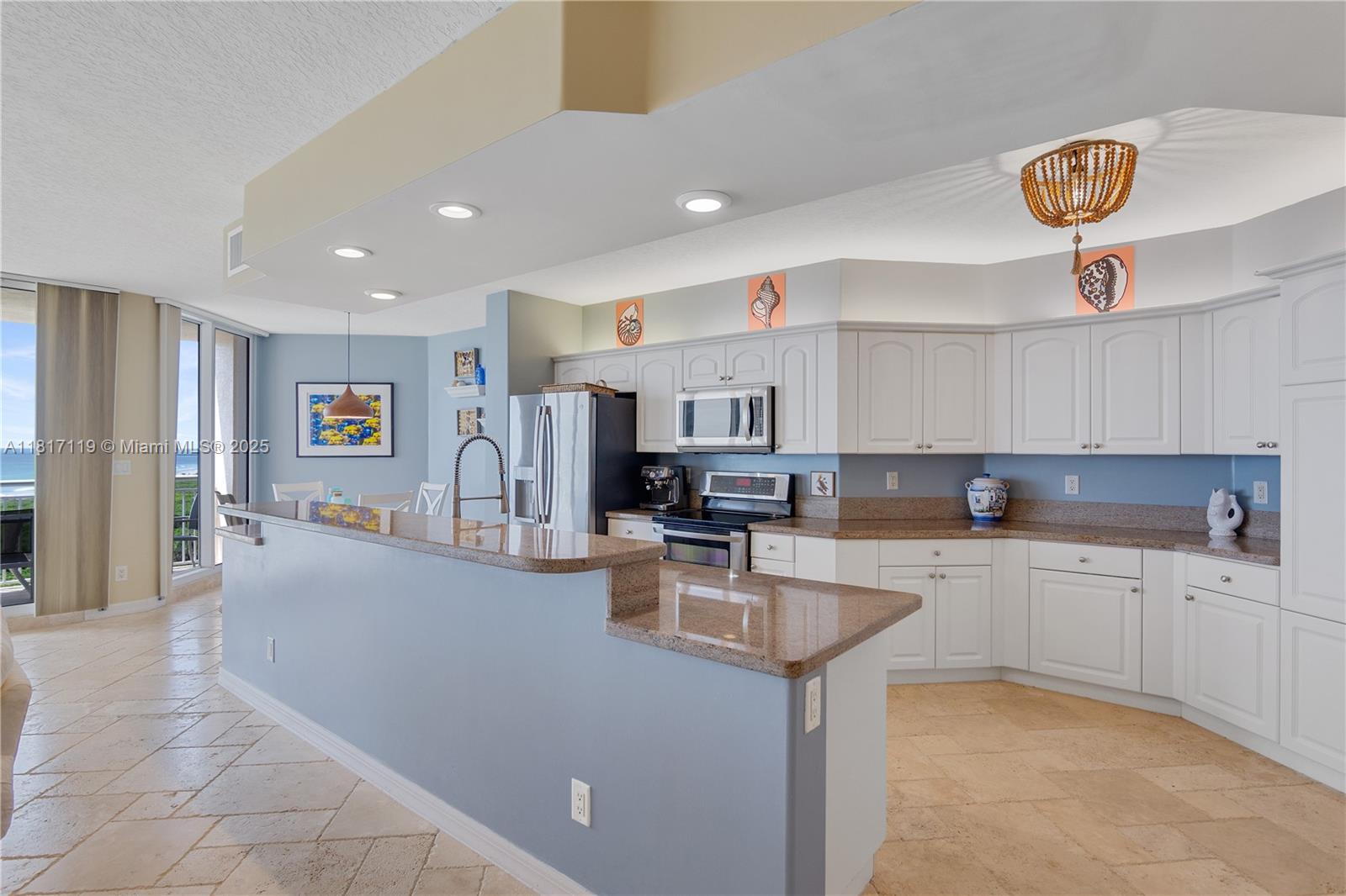 THE ATRIUM ON THE OCEAN I - Residential