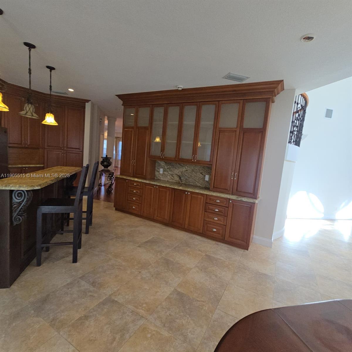 RIVER GARDENS - Residential Lease