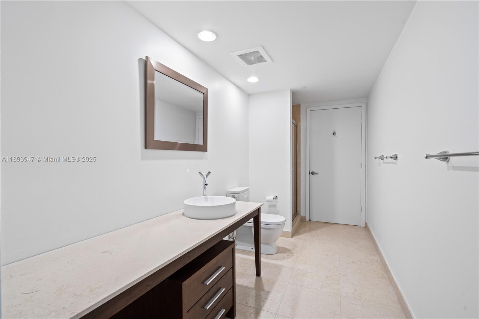ICON BRICKELL NO TWO - Residential Lease