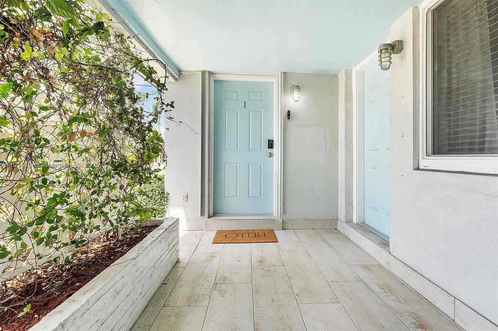 Photo of 1411 NE 12th St, Fort Lauderdale, FL 33304 (MLS # A11914108)