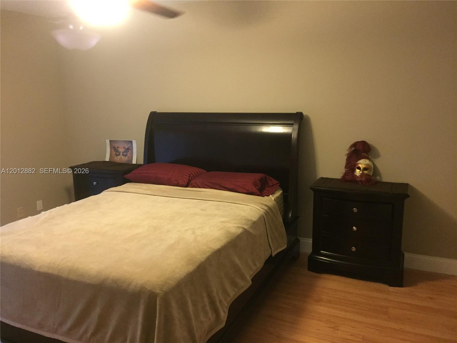SPYGLASS CONDOMINIUM 1 - Residential