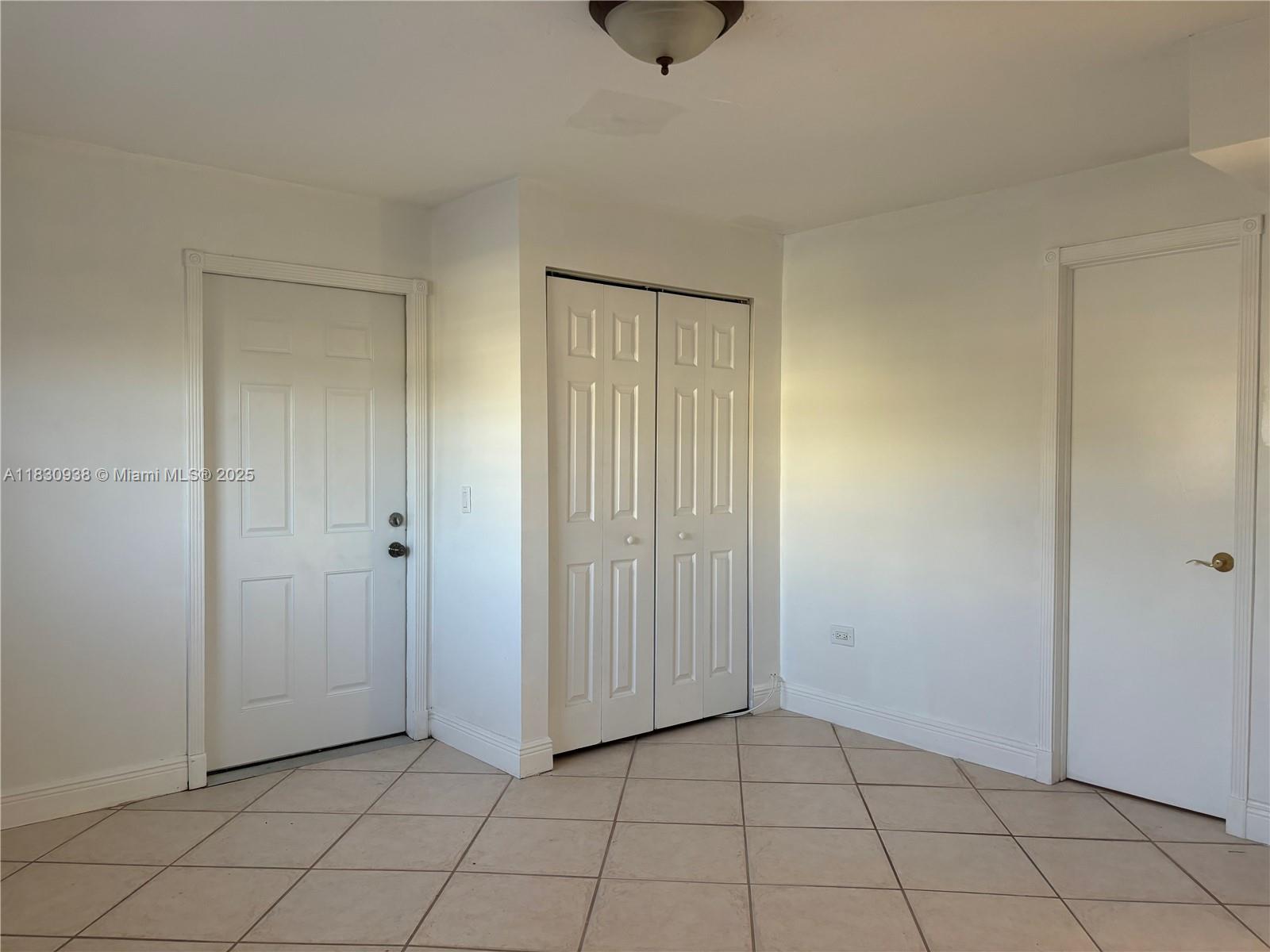 PIRATES COVE 1ST ADD - Residential Lease