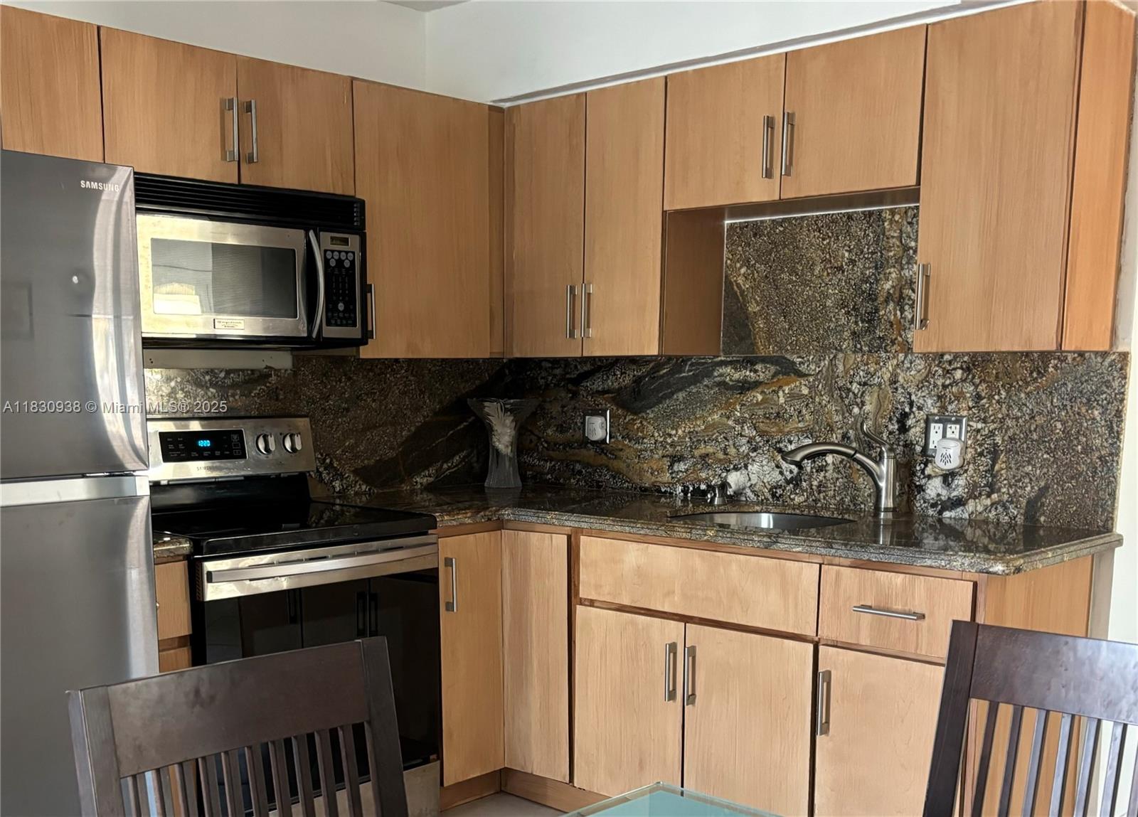 PIRATES COVE 1ST ADD - Residential Lease