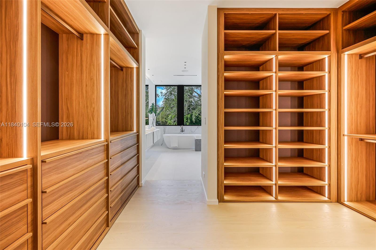 YE LITTLE WOOD ESTATES - Residential