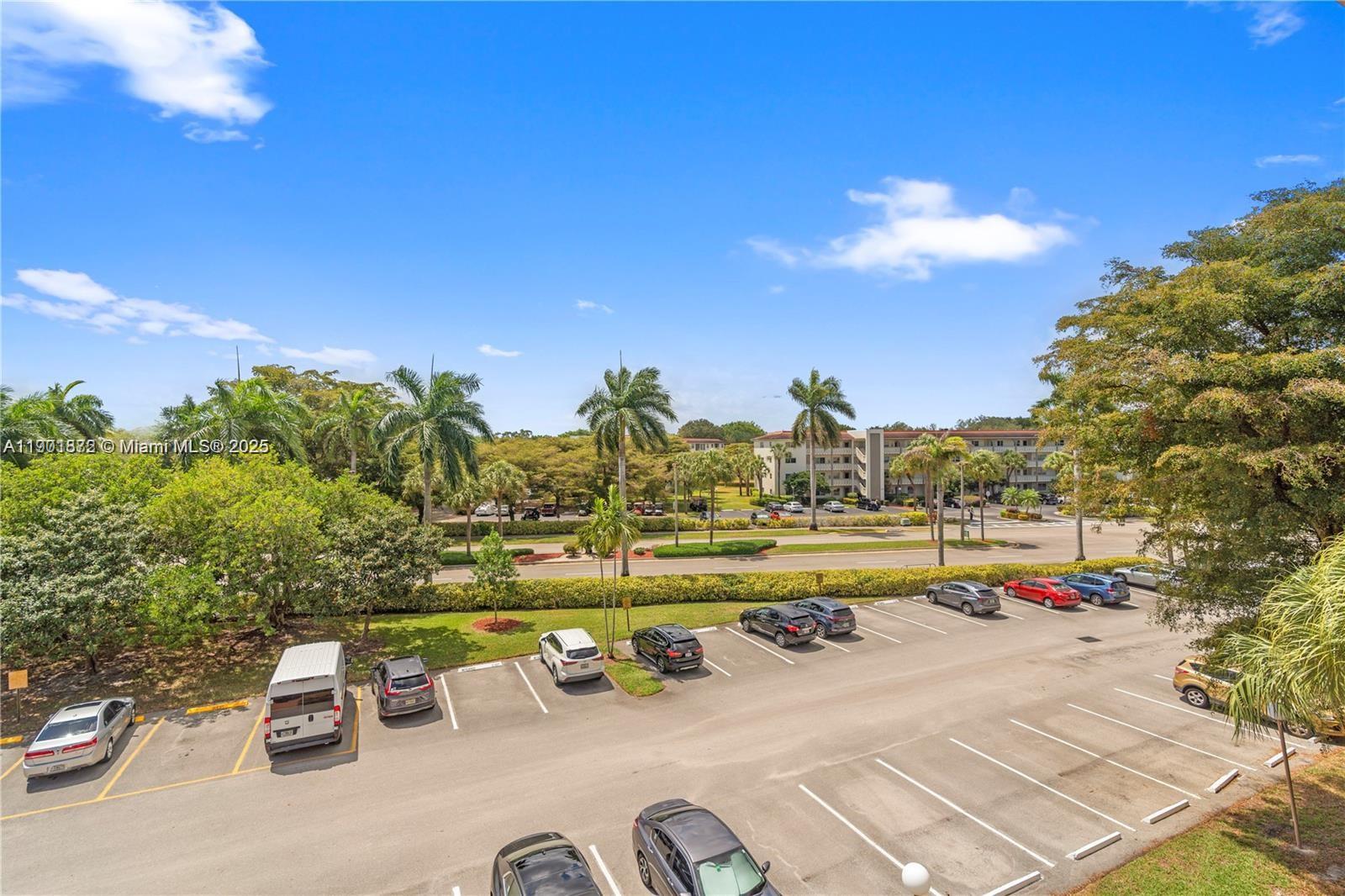 View photos, virtual tours, details... 1603 Abaco Dr K4