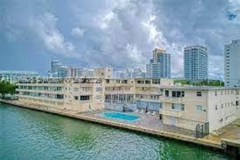 6484 Indian Creek Dr 133 Miami Beach FL 33141