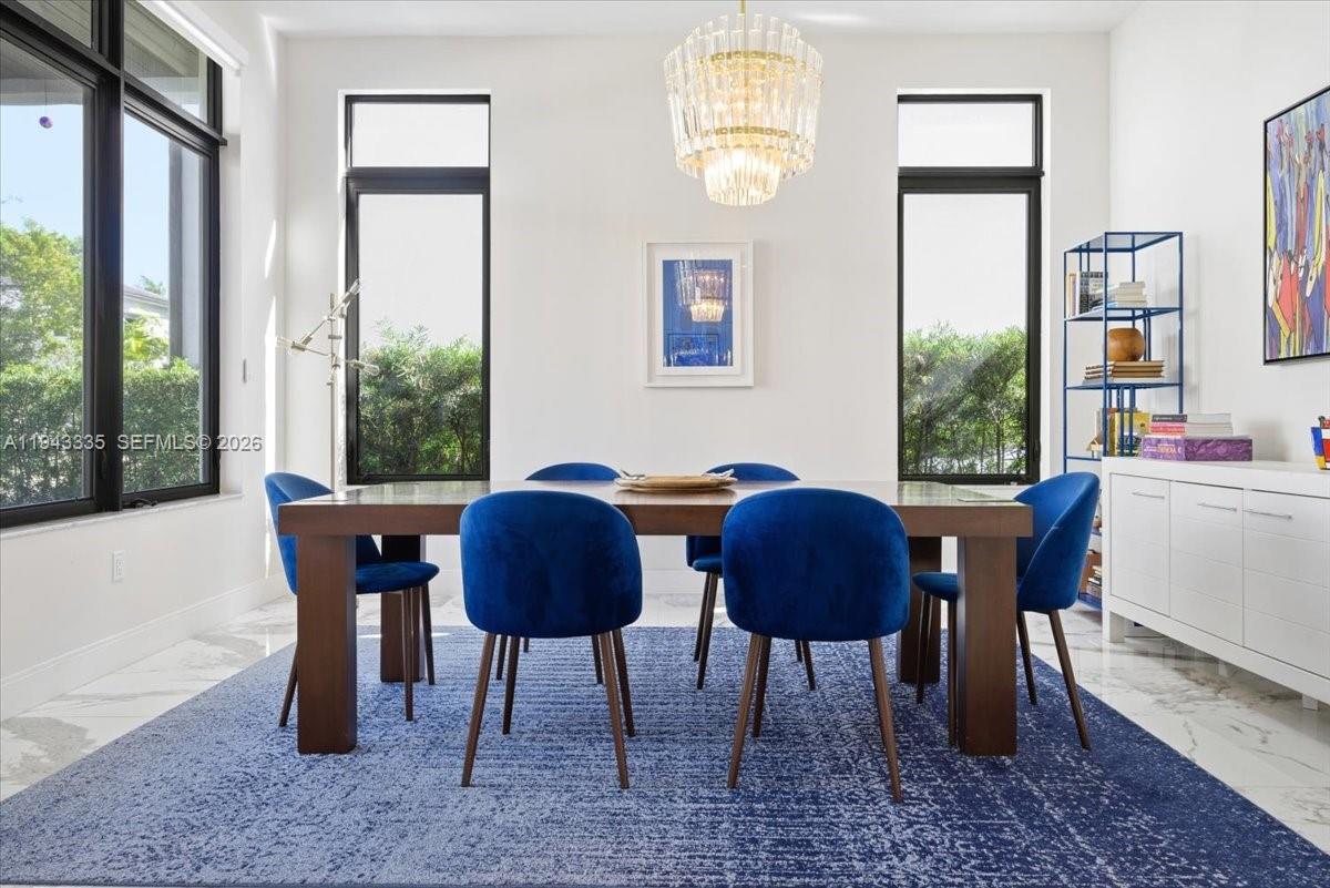 DOWNTOWN DORAL SOUTH PHAS - Residential