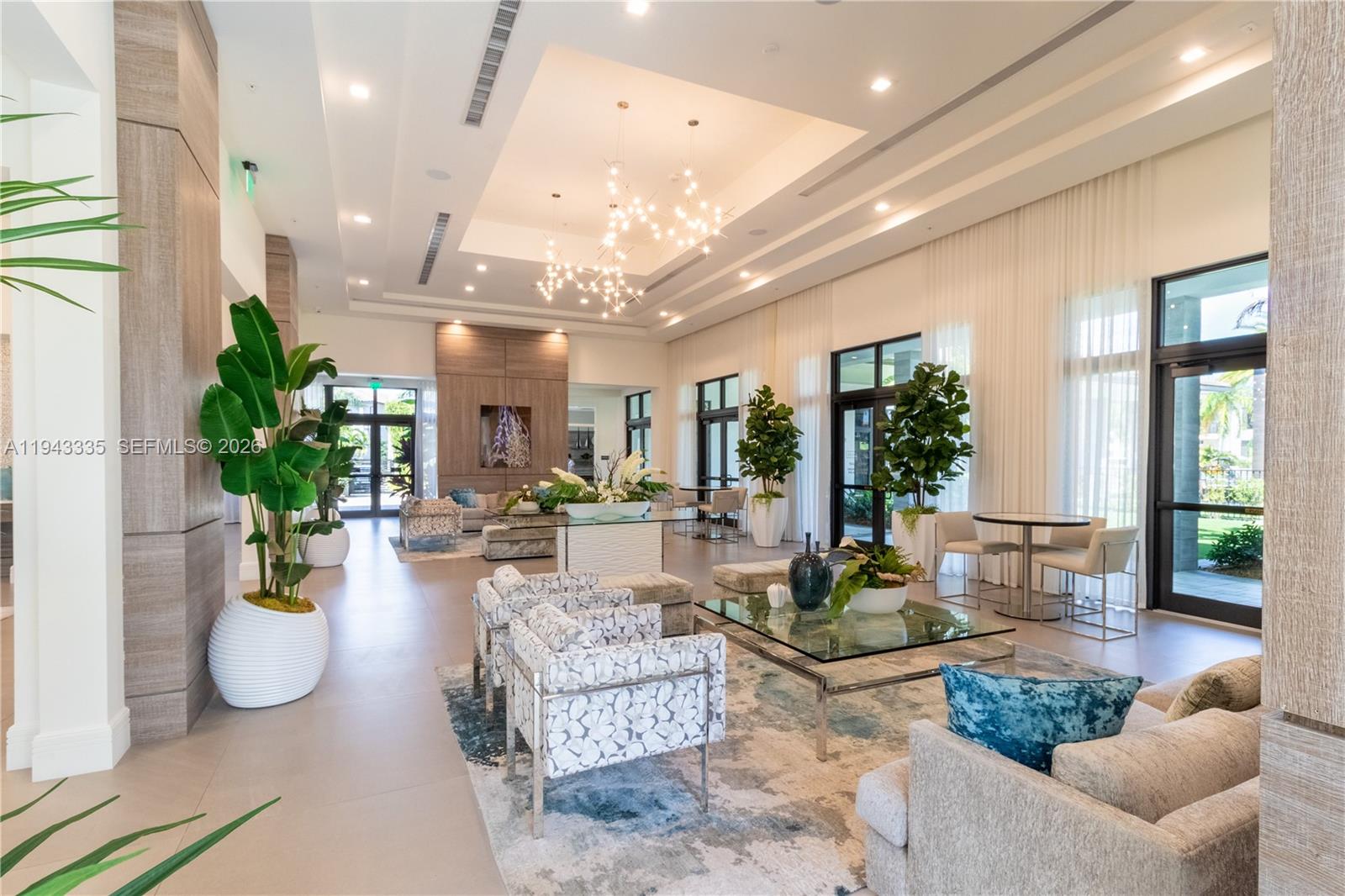 DOWNTOWN DORAL SOUTH PHAS - Residential