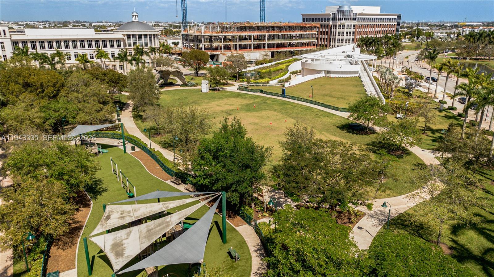 DOWNTOWN DORAL SOUTH PHAS - Residential