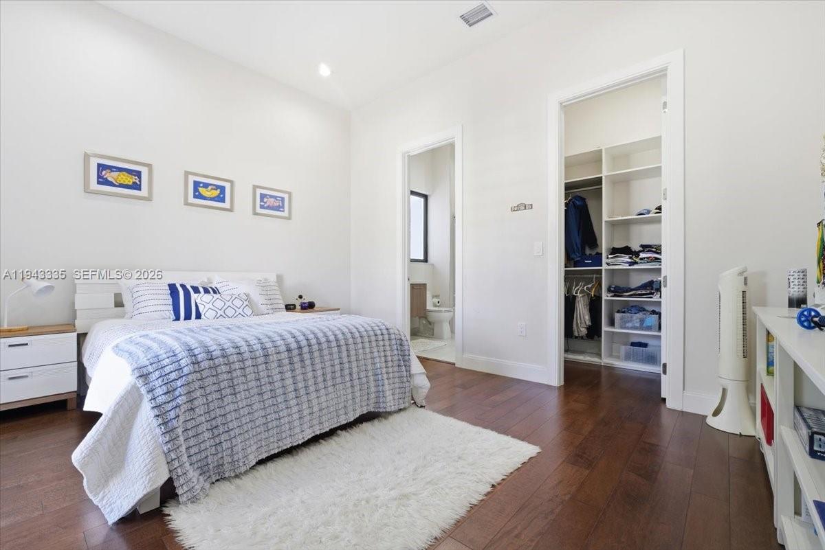 DOWNTOWN DORAL SOUTH PHAS - Residential