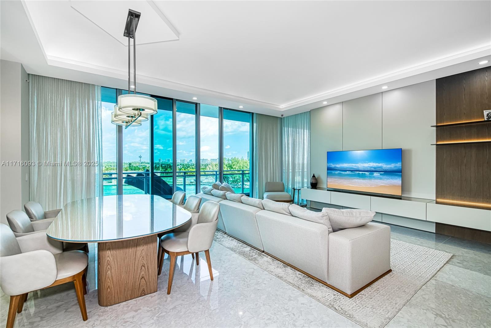 10295 Collins Ave 306