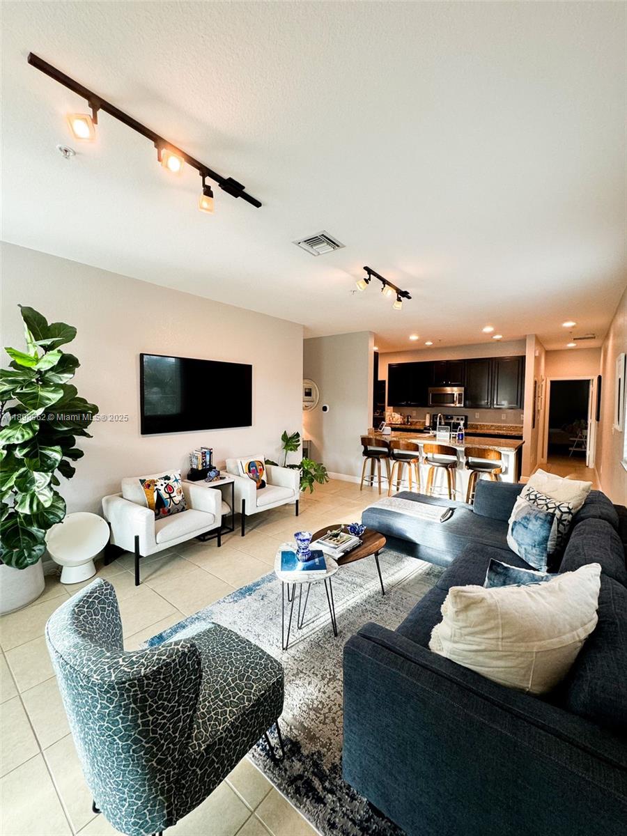 COBBLESTONE II - Residential Lease