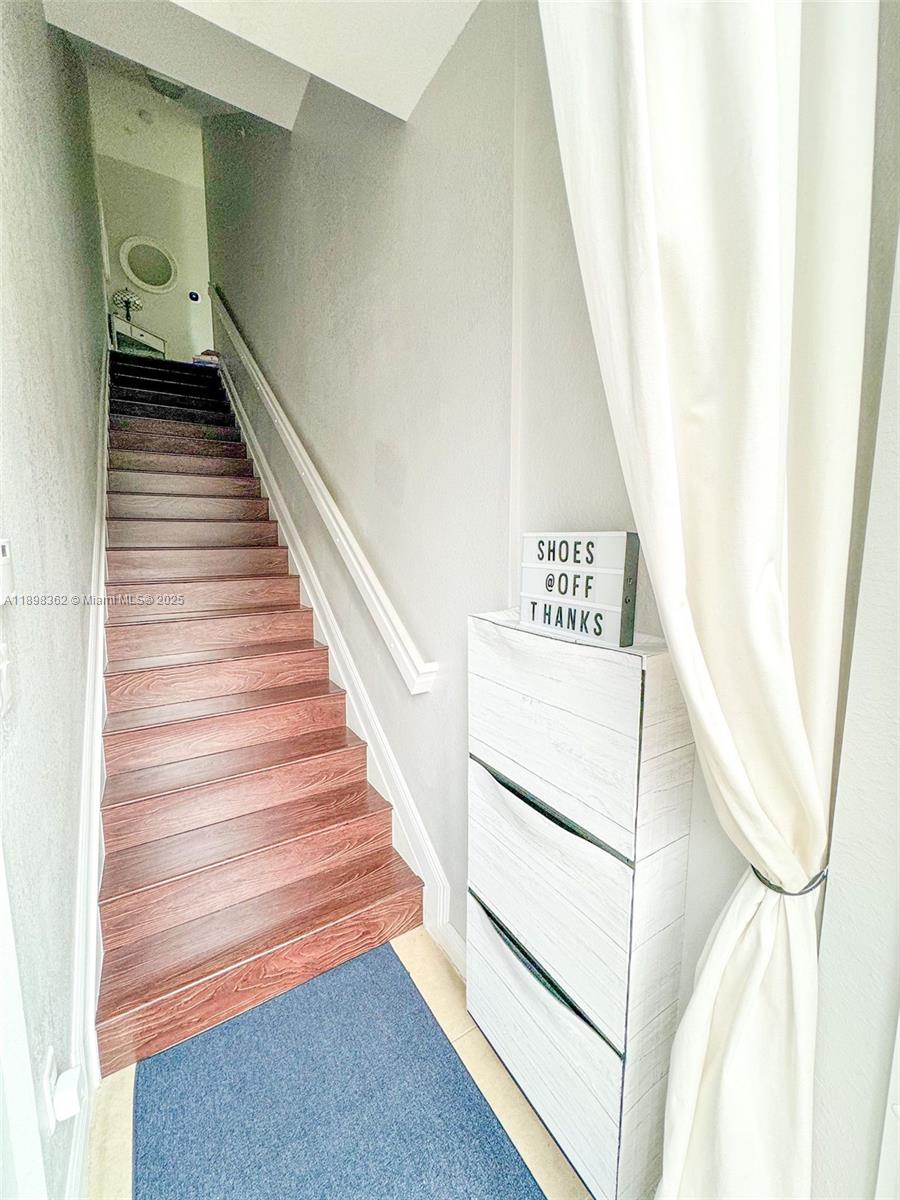 COBBLESTONE II - Residential Lease