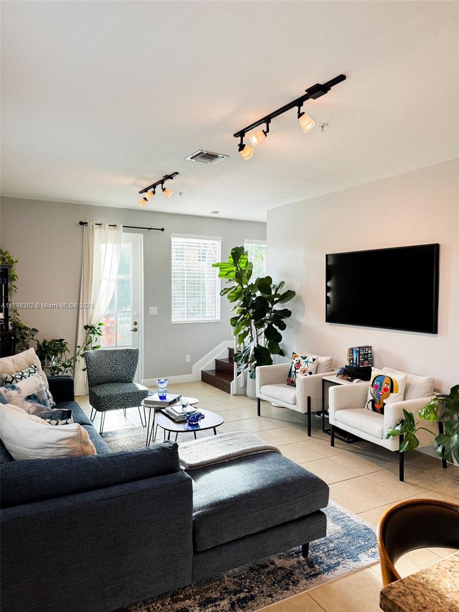 COBBLESTONE II - Residential Lease