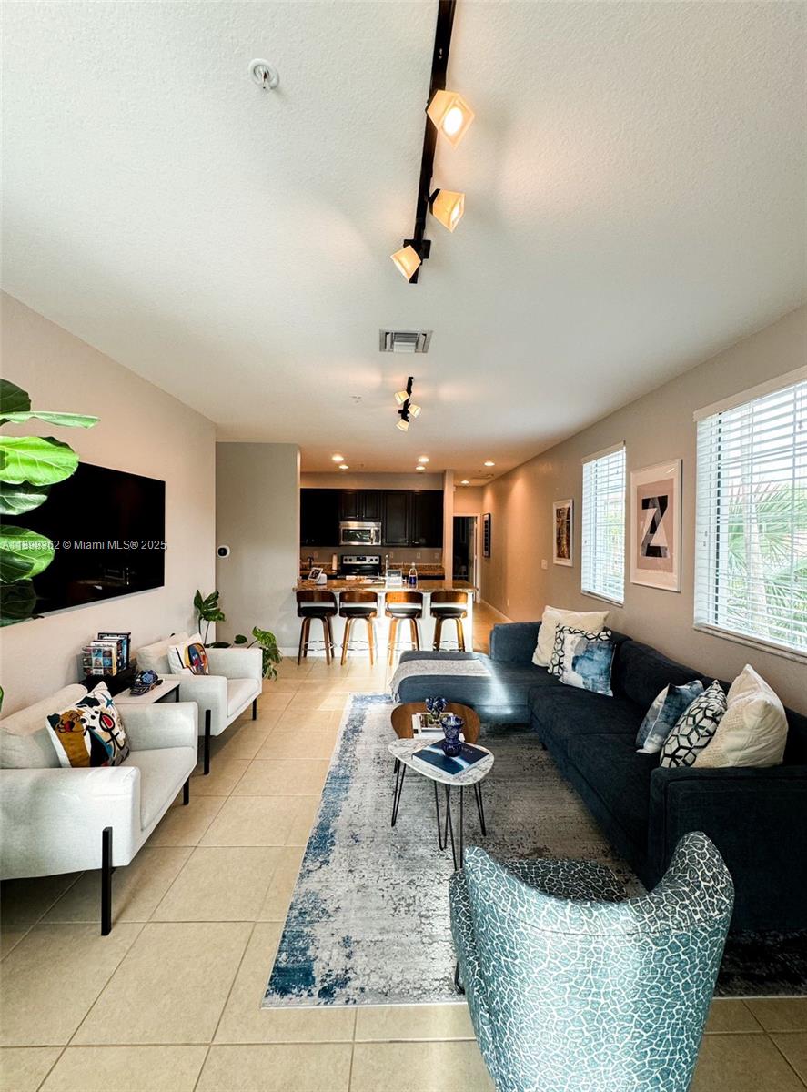 COBBLESTONE II - Residential Lease