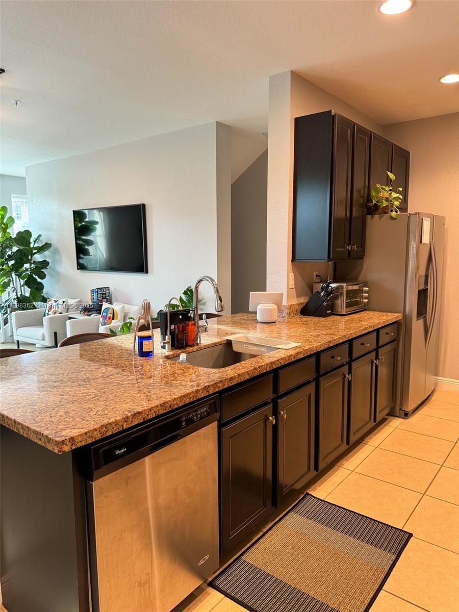 COBBLESTONE II - Residential Lease