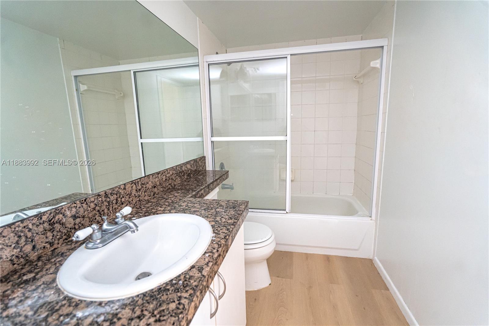 THE YACHT CLUB AT AVENTURA - Residential