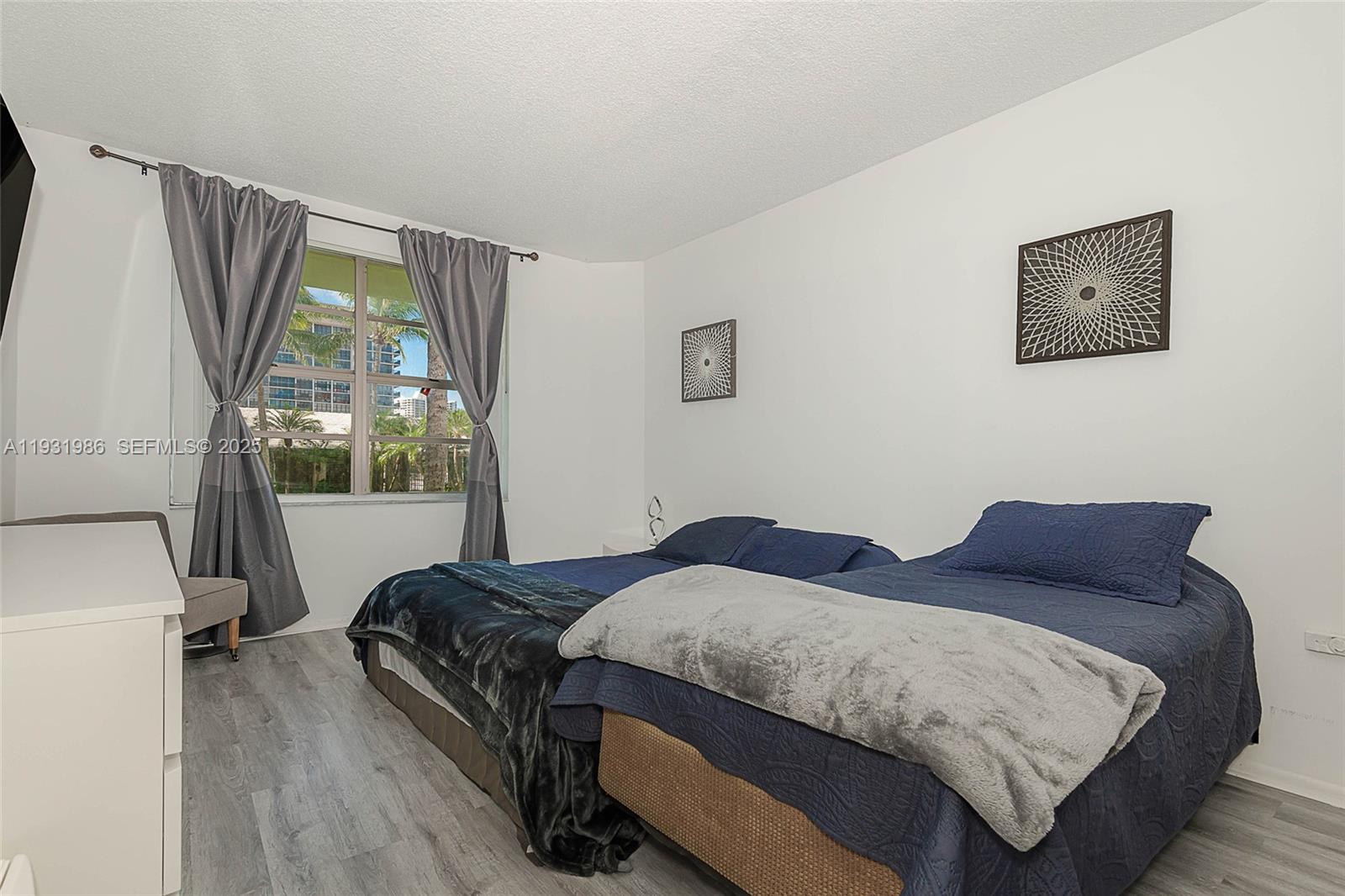 HEMISPHERES CONDO - Residential